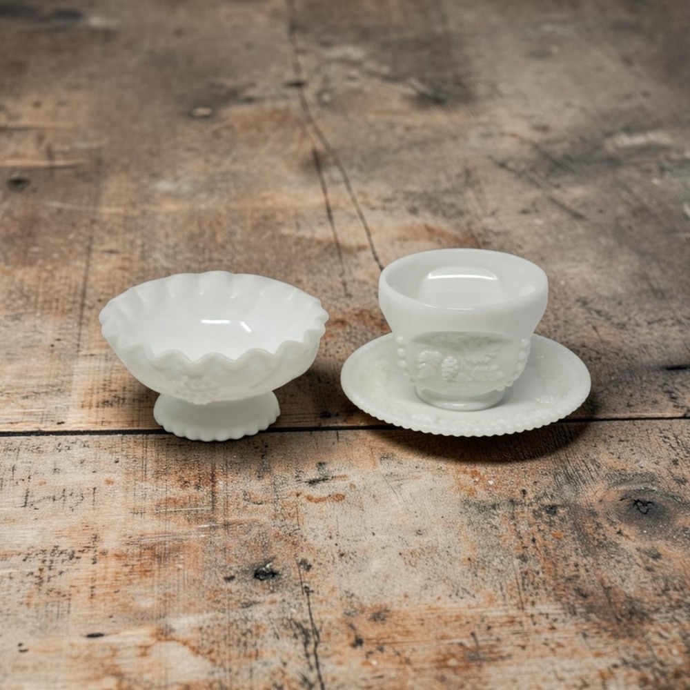 Vintage Westmoreland‎ Paneled Grape Milk Glass 3pc Compote Bowl Saucer Lot